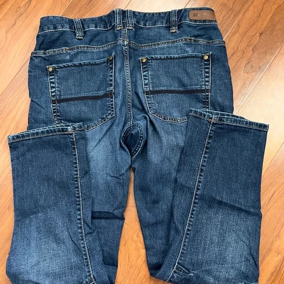 EUC Men’s VERTX Classic DARK WASH Blue Jeans 33x32 - Picture 4 of 10